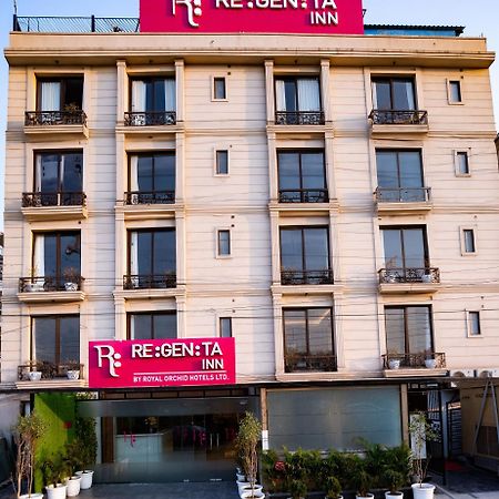 Regenta Inn Gurugram Gurgáon Kültér fotó