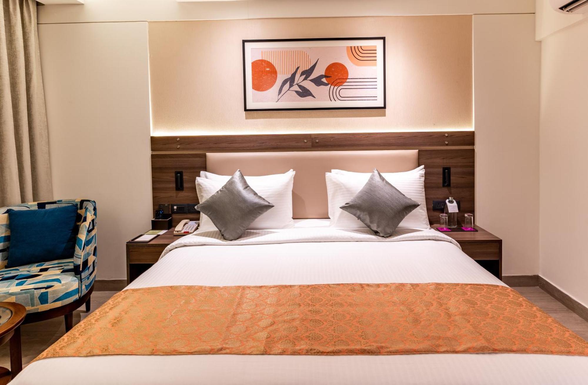 Regenta Inn Gurugram Gurgáon Kültér fotó