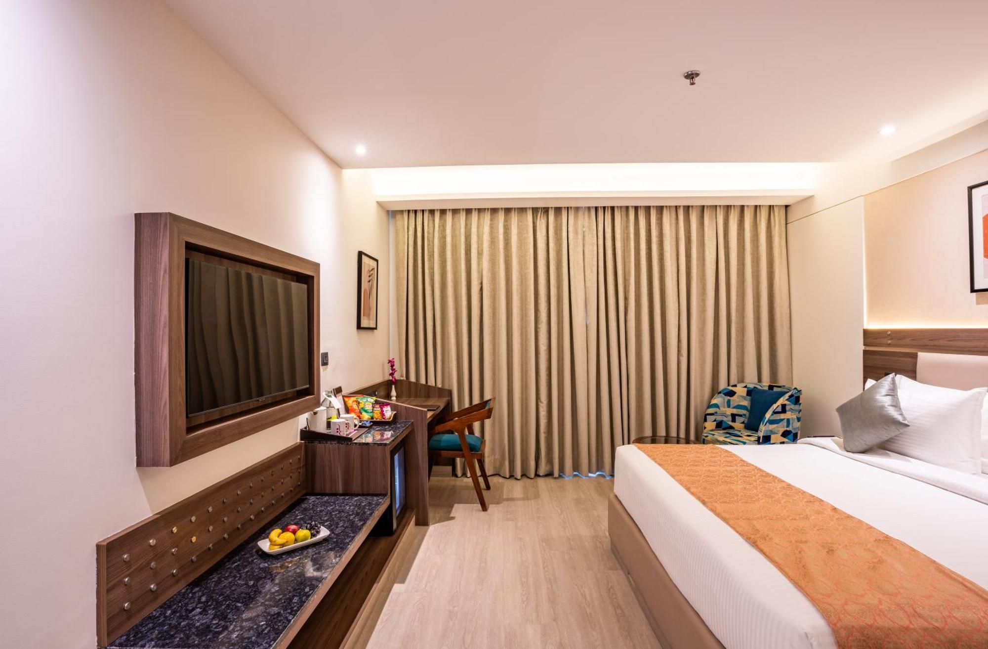 Regenta Inn Gurugram Gurgáon Kültér fotó