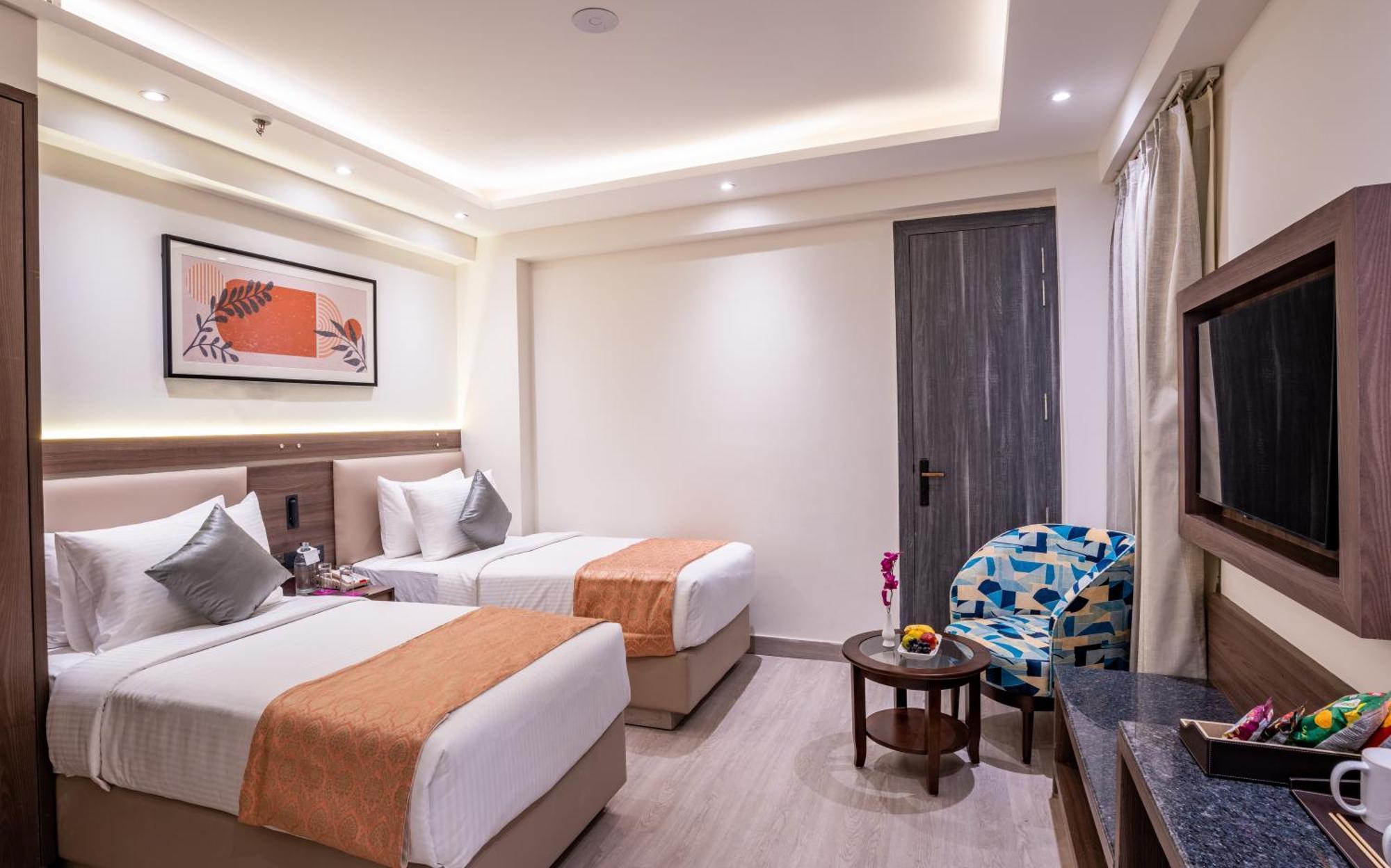 Regenta Inn Gurugram Gurgáon Kültér fotó