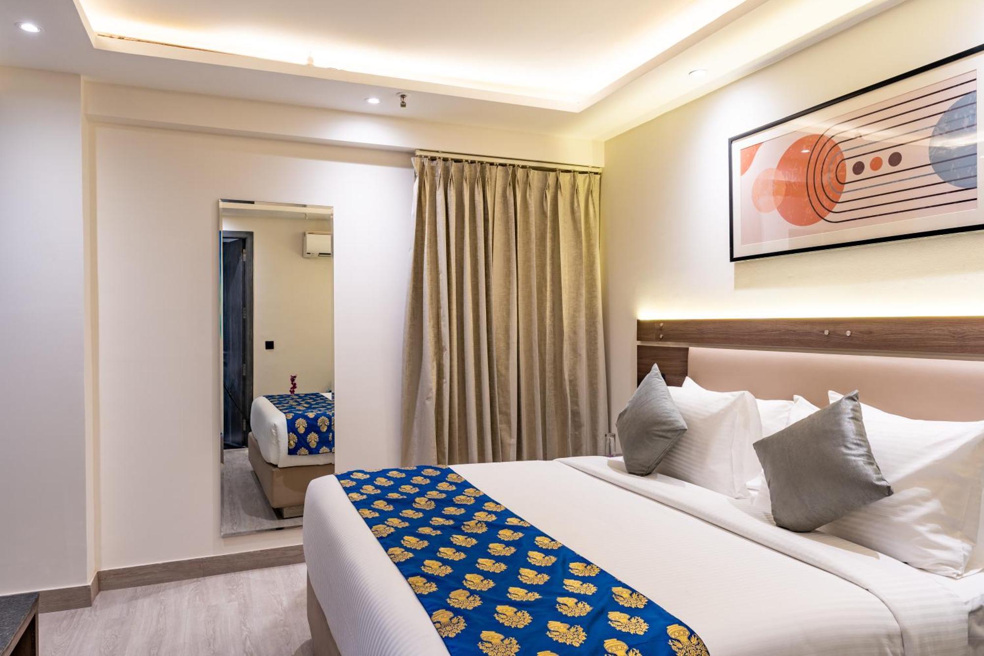 Regenta Inn Gurugram Gurgáon Kültér fotó